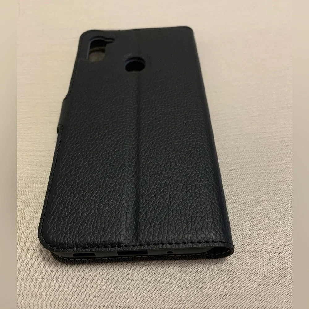 Samsung Galaxy A11 FOLIO | Protective Case Metro by T-Mobile